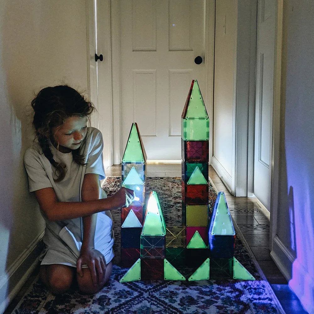 Magnetic Tiles - Glow - 16 Piece Set