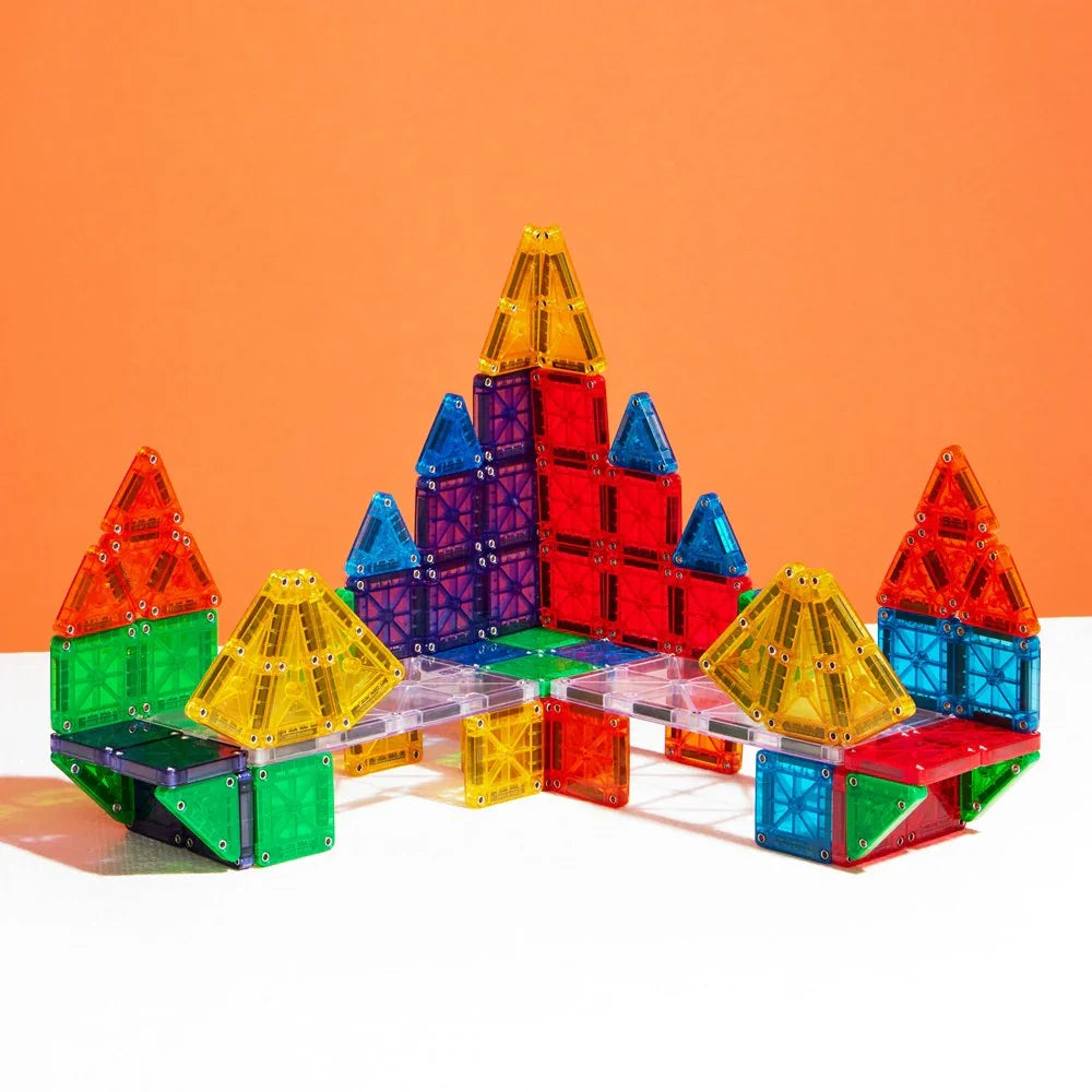Colorful magnetic building blocks 