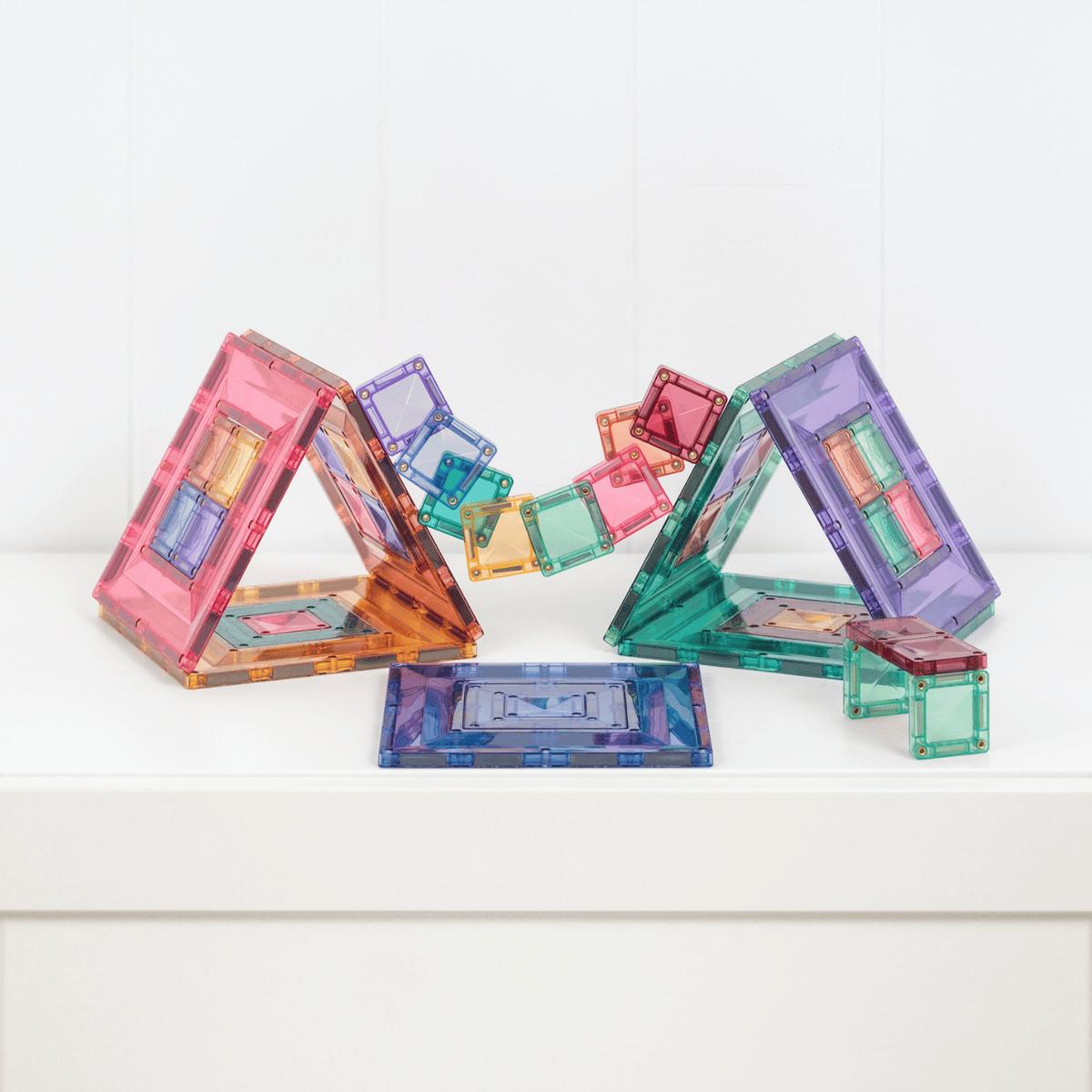 Colorful transparent geometric building blocks 