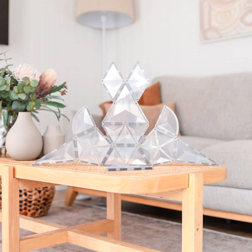 Decorative glass pyramid 