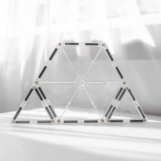 Geometric metal frame 