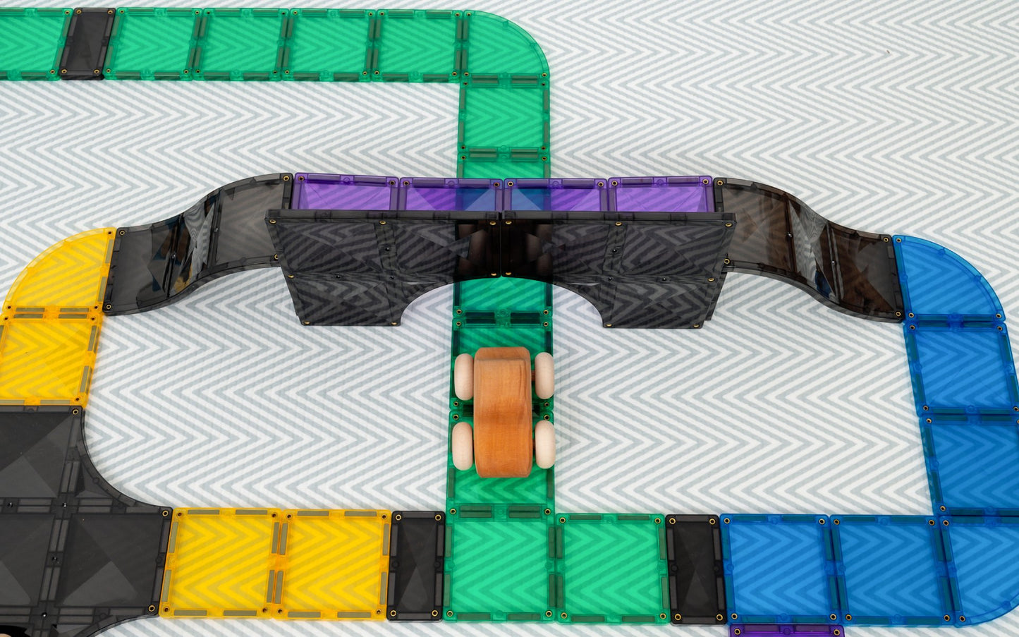 CONNETIX 16 Piece Roads, Ramps & Intersections Pack | Magnetic Tiles