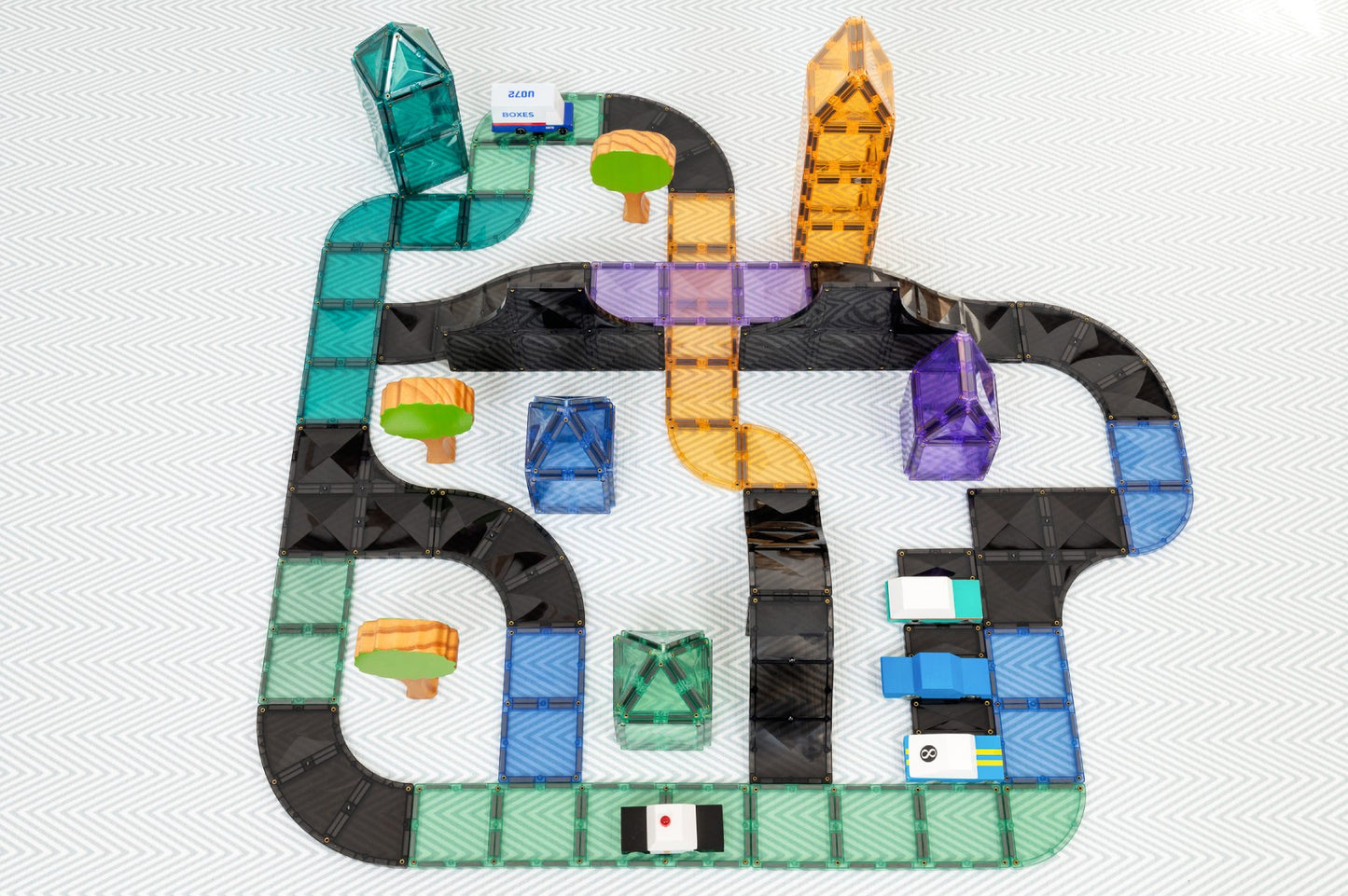 CONNETIX 16 Piece Roads, Ramps & Intersections Pack | Magnetic Tiles