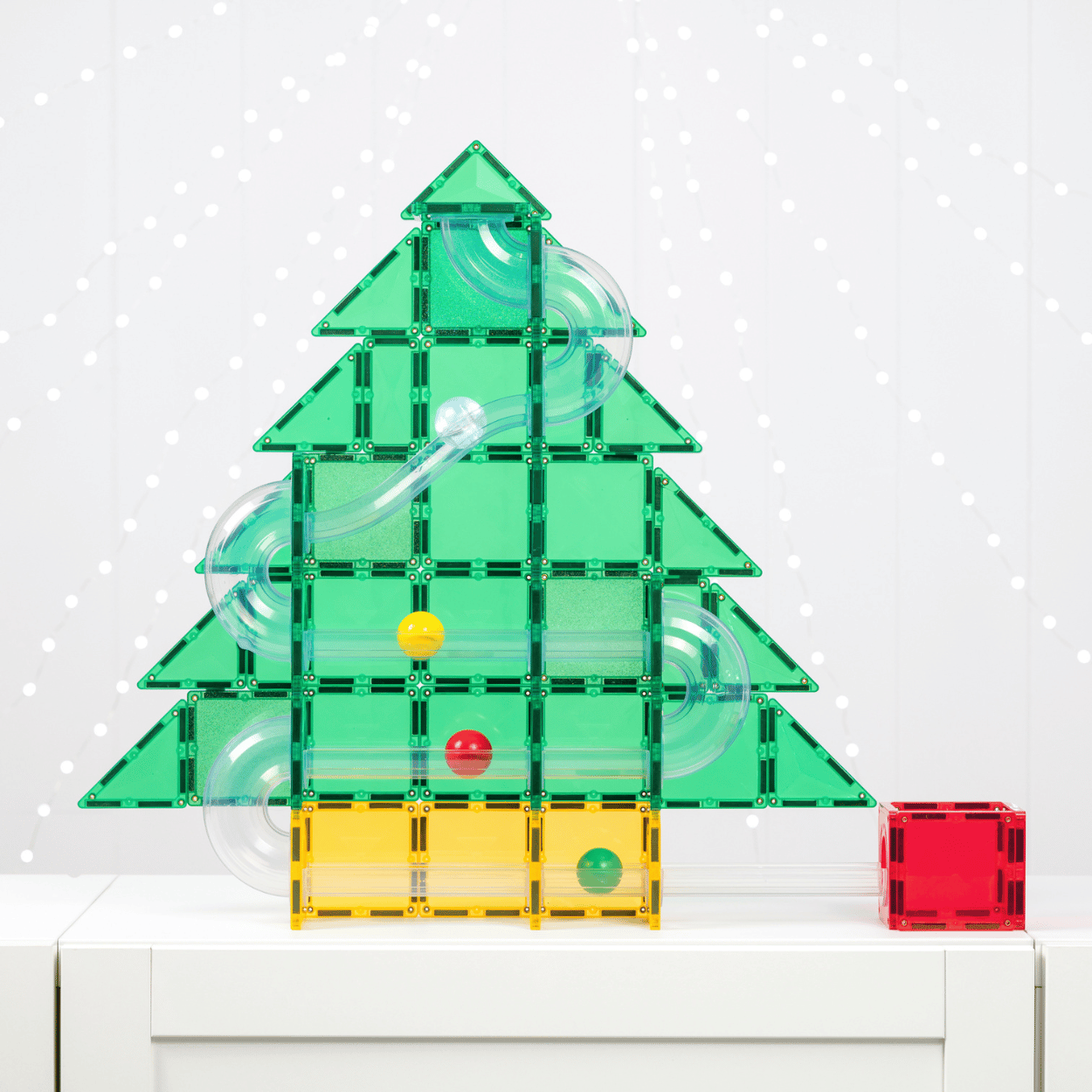 Christmas tree magnetic tile build made with Connetix festive magnetic tiles