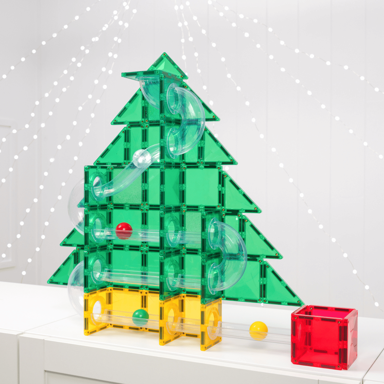 Connetix magnetic tile Christmas tree construction with festive decorations