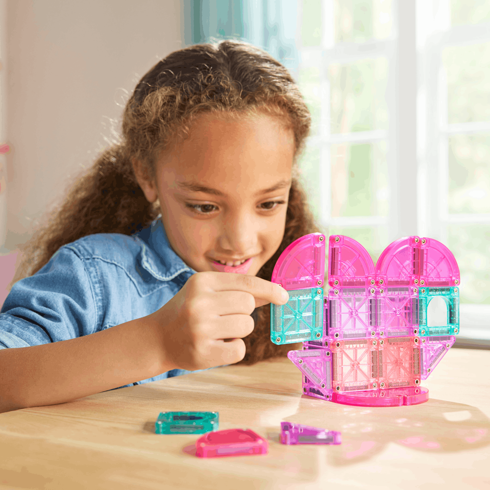  Heart To Heart 26-Piece Travel Set for kids